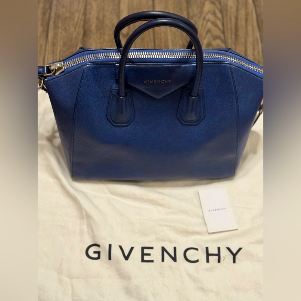 Givenchy antigona bag